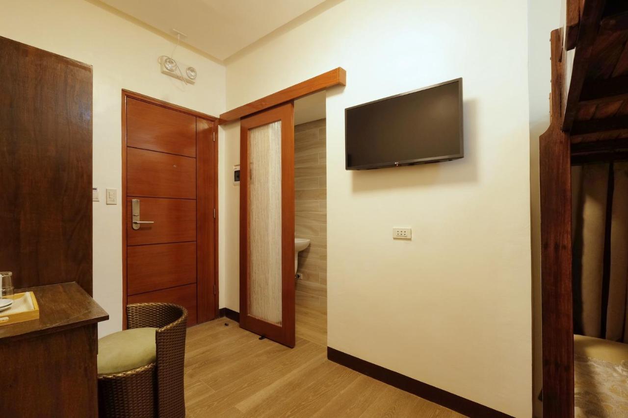 Jai-Cob'S Suites Корон Екстериор снимка