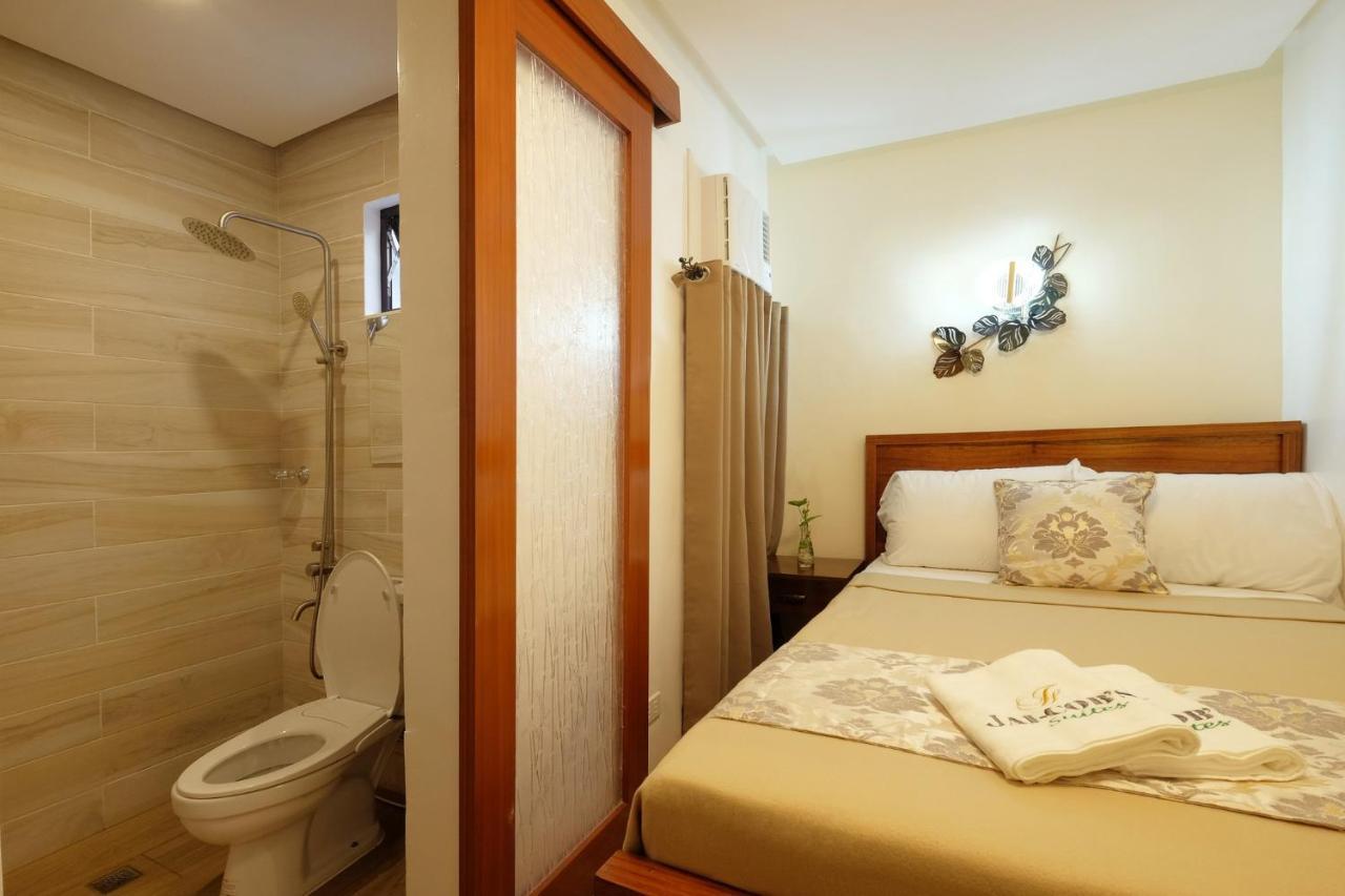 Jai-Cob'S Suites Корон Екстериор снимка